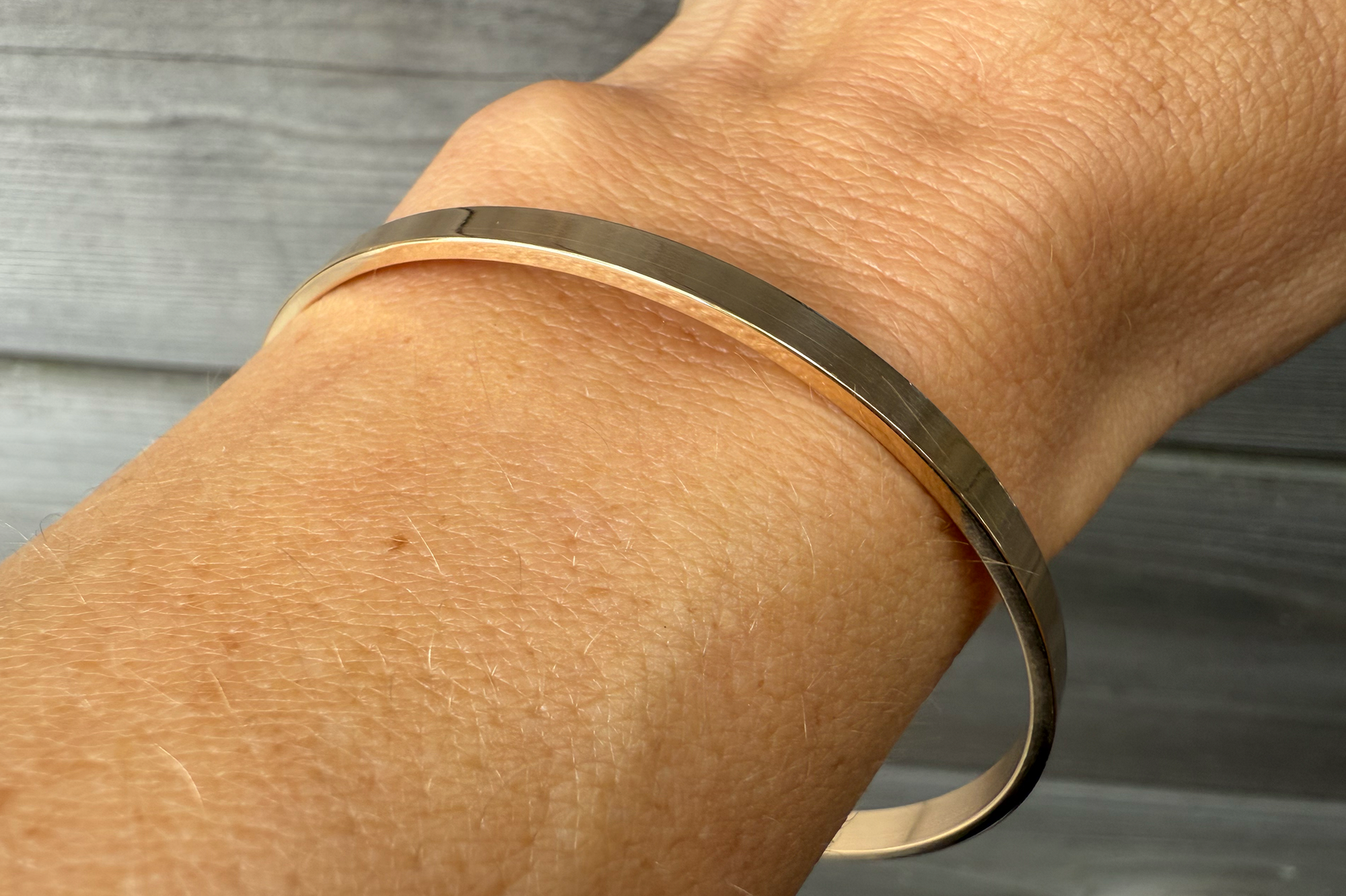 Monotone Evolution Bangle Bracelet