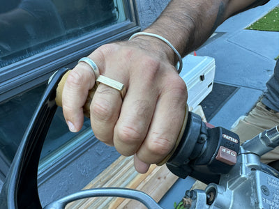 14k Gold Line Ring