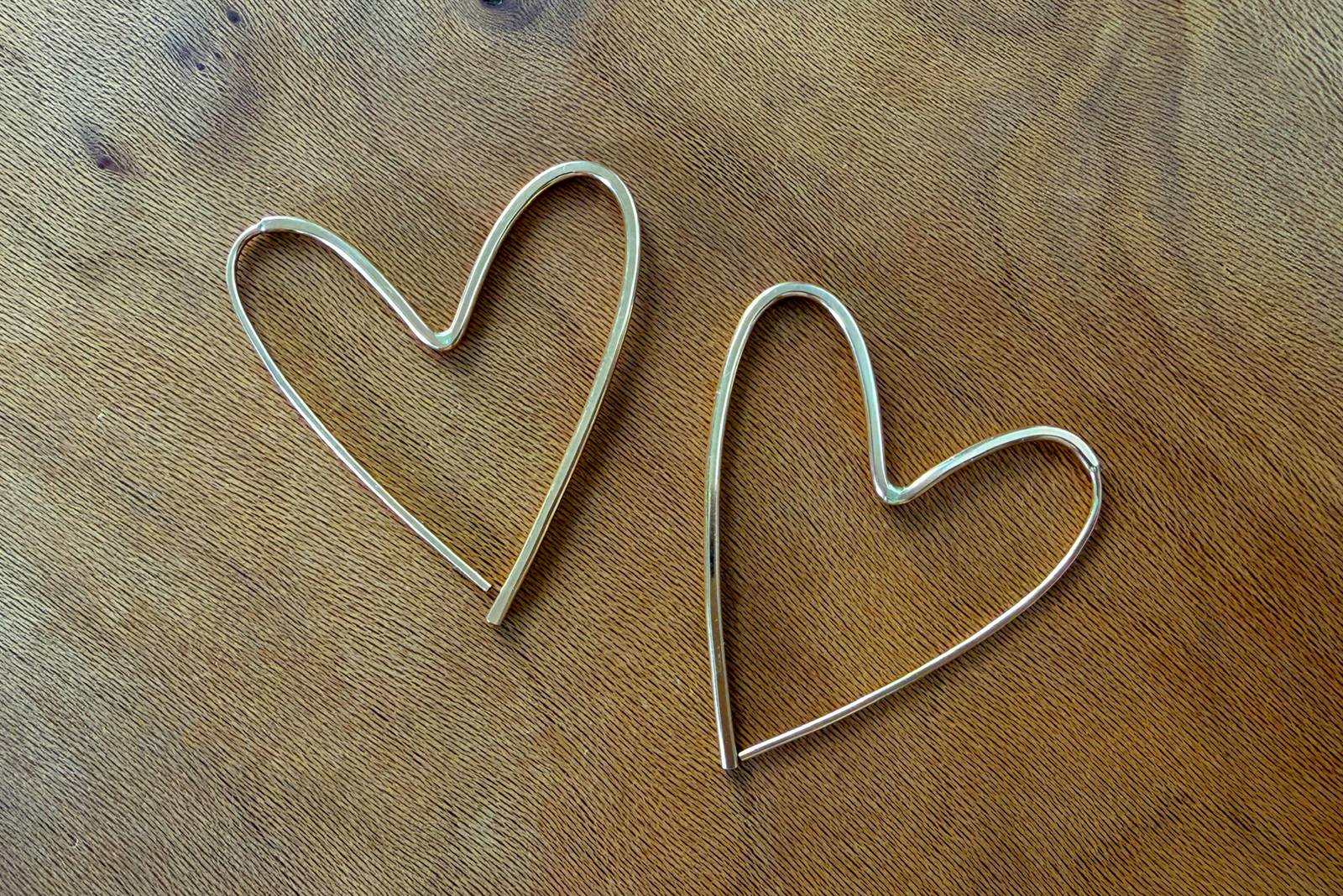 Continuous Heart Pull-Through Hoop Earrings