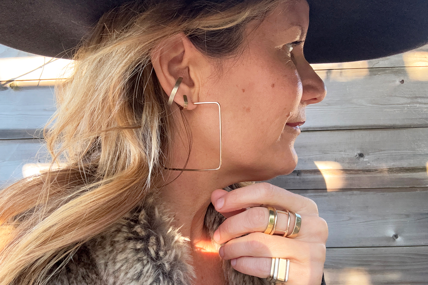 Wide J Post Earring Single