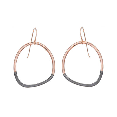 E299x.rg Black and Rose Gold Stone Earrings