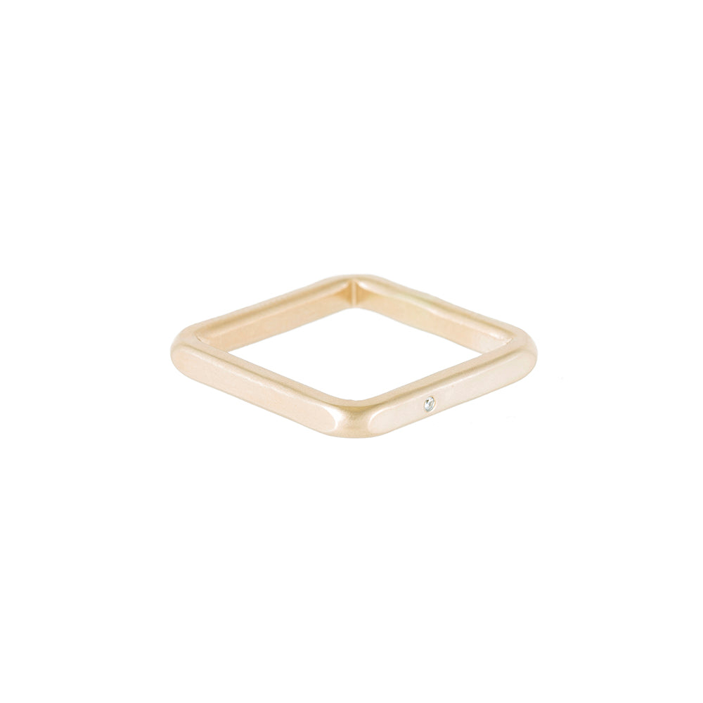 TGSQ.yg-k-1.0 2.5mm Wide 14k Gold Square Ring with Diamond in Yellow Gold