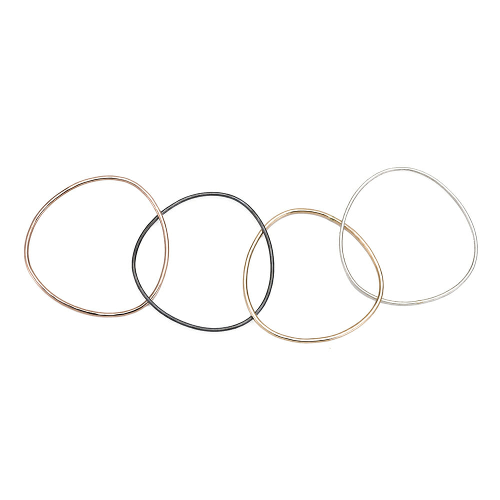 B102.4 4-Loop Four-Color Interlocking Bangle