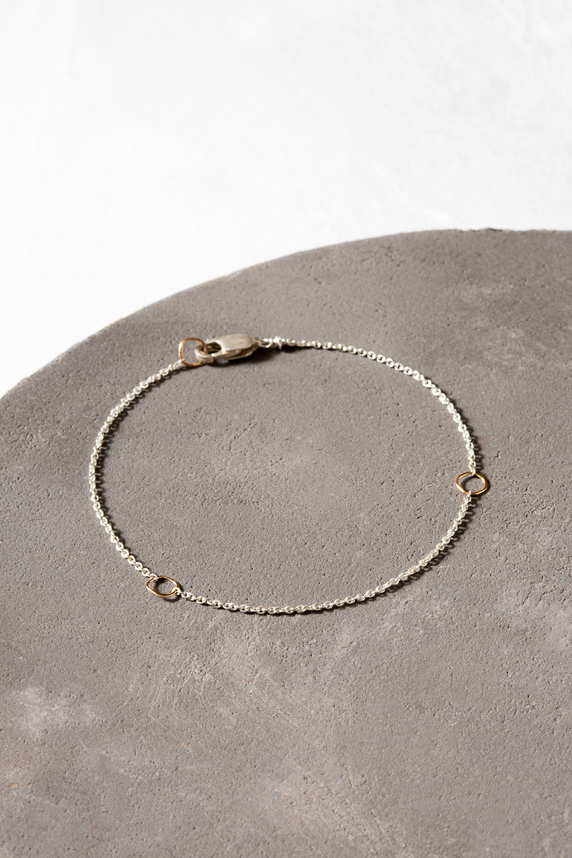Silver Bracelet Delicate Chains – Dautzen Jewelry