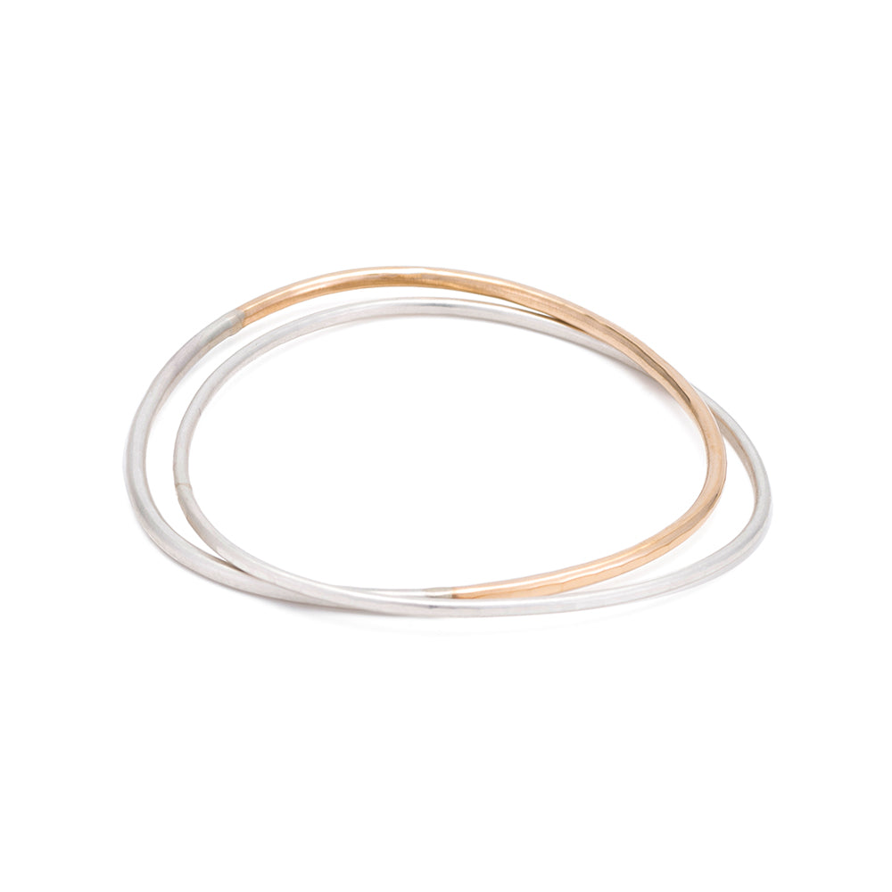 B101.2s.yg 2-Loop Two-Toned and Monotone Interlocking Bangle in Silver and Yellow Gold