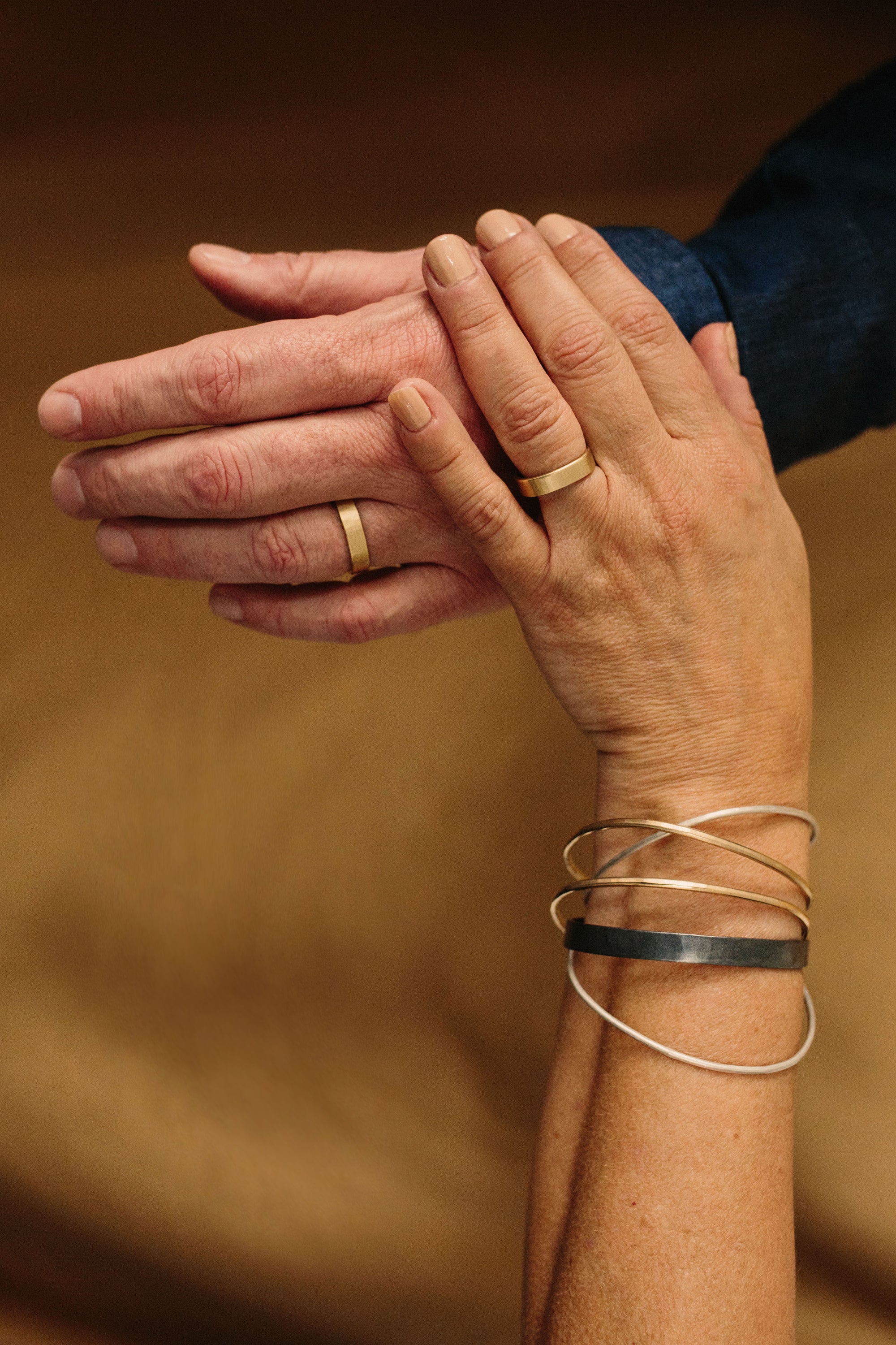 4-Loop Two or Three-Color Interlocking Bracelet - Colleen Mauer Designs