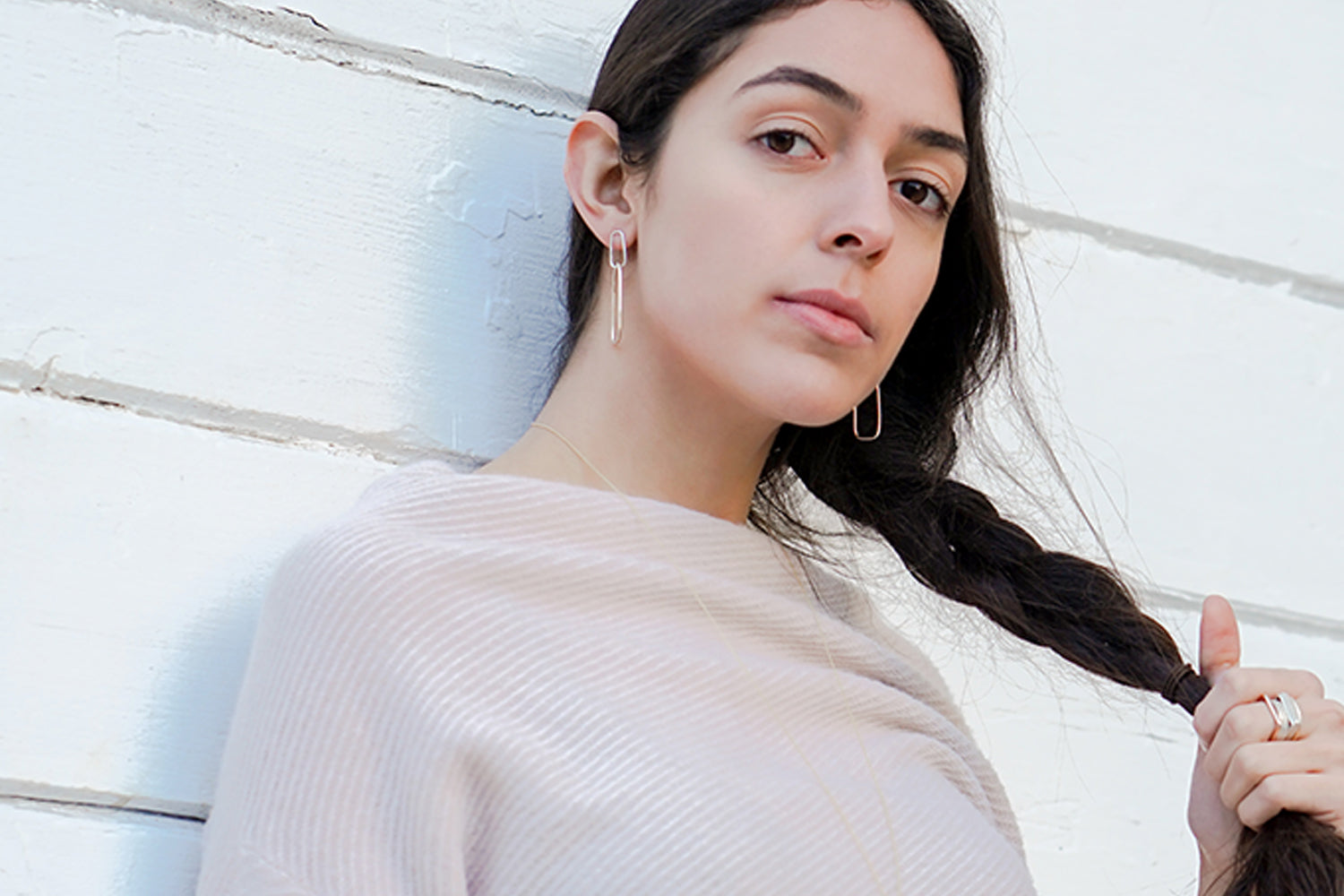 E336 Interlocking Rectangle Post Earrings