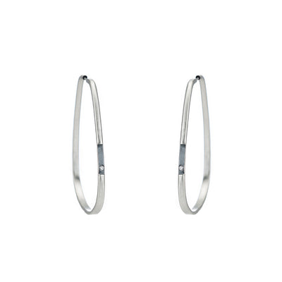 E357 Black & White Channel Continuous Trapezoid Hoop Earrings with Tiny Diamonds