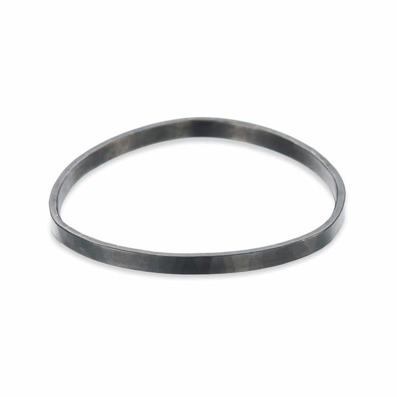 B90x 5mm-Wide Densa Bangle Bracelet in Black Oxidized Sterling Silver